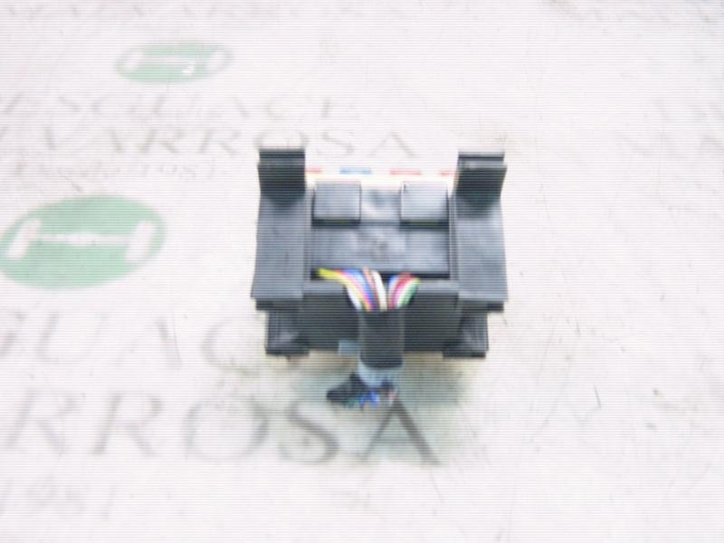 Recambio de caja reles / fusibles para kia rio ls berlina (5-ptas.) referencia OEM IAM   