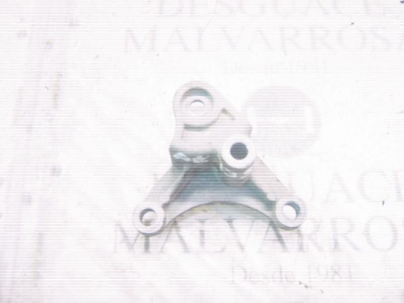 Recambio de soporte cambio para ford fiesta berlina tattoo referencia OEM IAM   