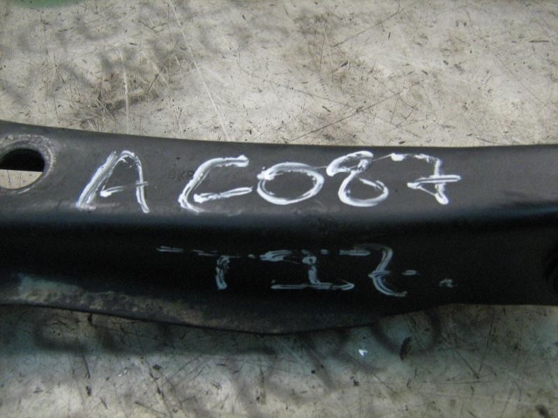 Recambio de brazo suspension inferior trasero izquierdo para ford focus berlina (cak) ghia referencia OEM IAM   