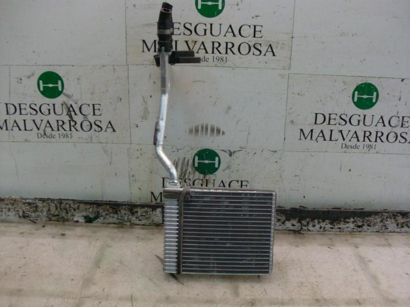 Recambio de radiador calefaccion / aire acondicionado para ford focus berlina (cap) ghia referencia OEM IAM   