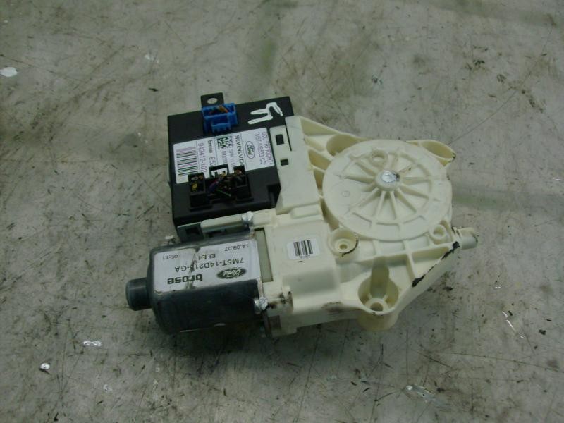 Recambio de motor elevalunas delantero derecho para ford focus berlina (cap) ghia referencia OEM IAM   