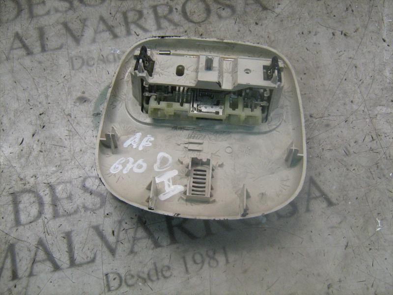 Recambio de piloto interior para citroën c4 berlina collection referencia OEM IAM   