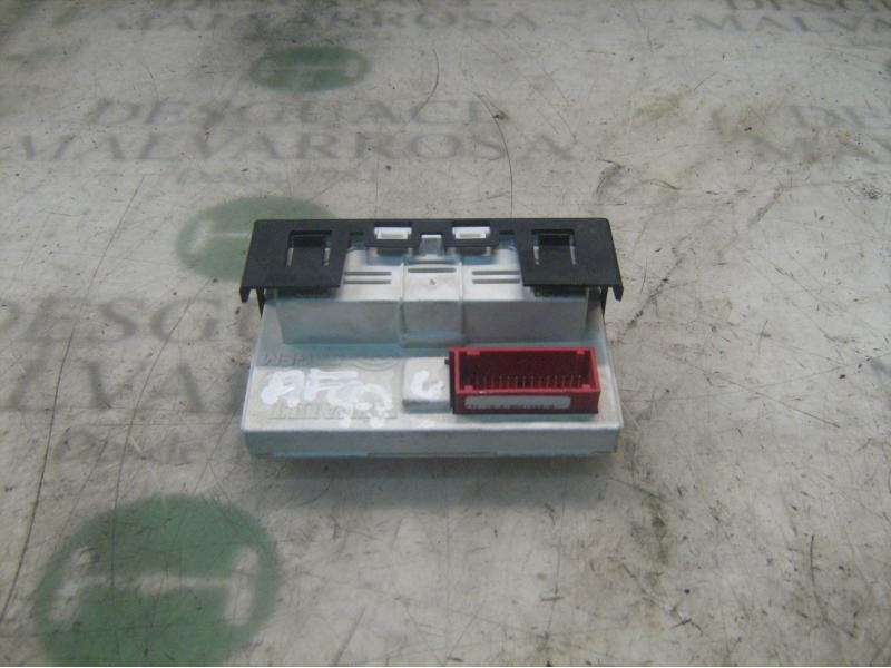 Recambio de mando multifuncion para renault megane ii berlina 3p confort authentique referencia OEM IAM   