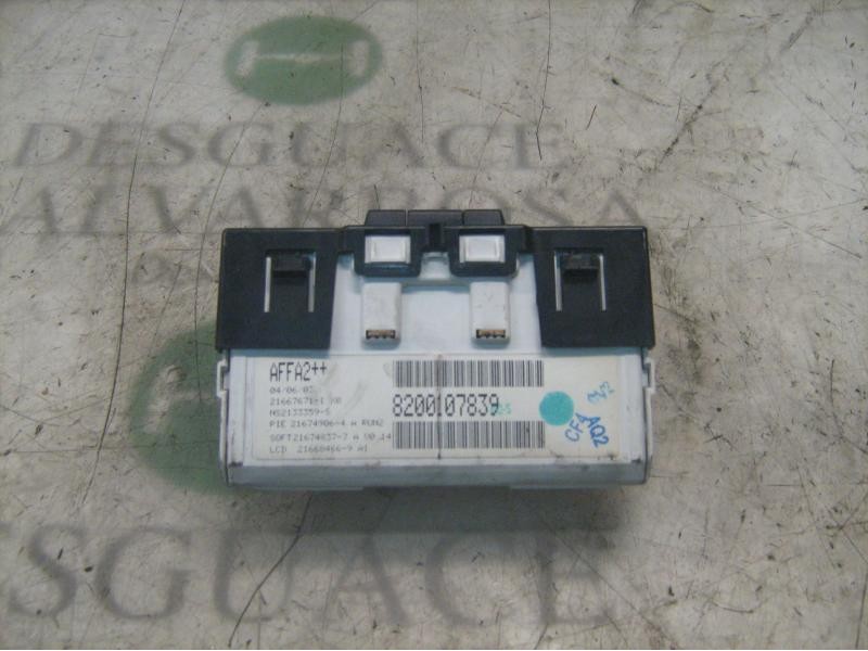 Recambio de mando multifuncion para renault megane ii berlina 3p confort authentique referencia OEM IAM   