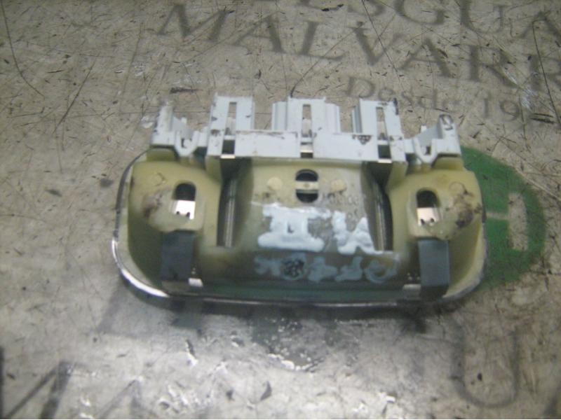 Recambio de piloto interior para peugeot 307 (s1) xs referencia OEM IAM   