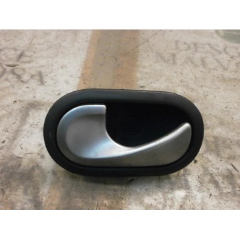 MANETA INTERIOR DELANTERA IZQUIERDA 