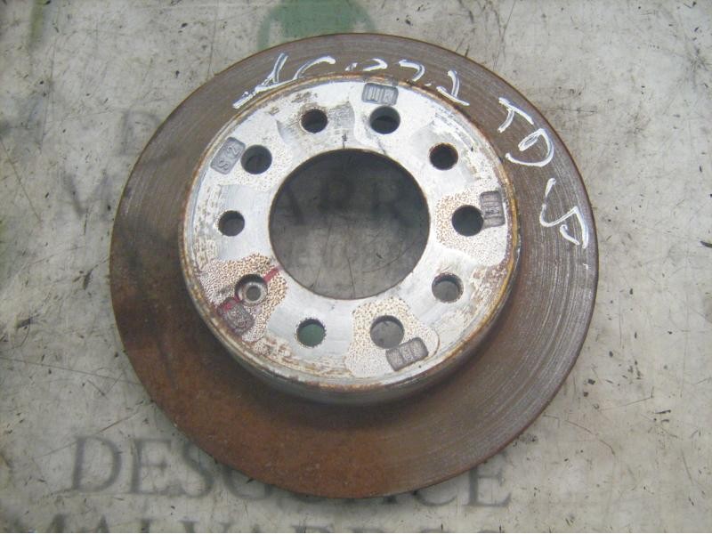 Recambio de disco freno trasero para hyundai coupe (gk) 2.0 fx full referencia OEM IAM 584112C000  