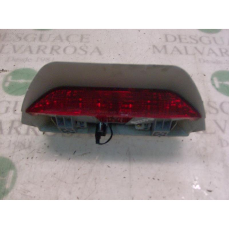 Recambio de piloto trasero central para hyundai getz (tb) 1.1 básico referencia OEM IAM 927501C000  