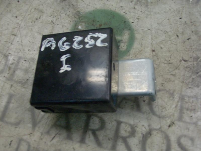 Recambio de modulo electronico para toyota yaris (ncp1/nlp1/scp1) 1.3 linea luna referencia OEM IAM  8865052100 