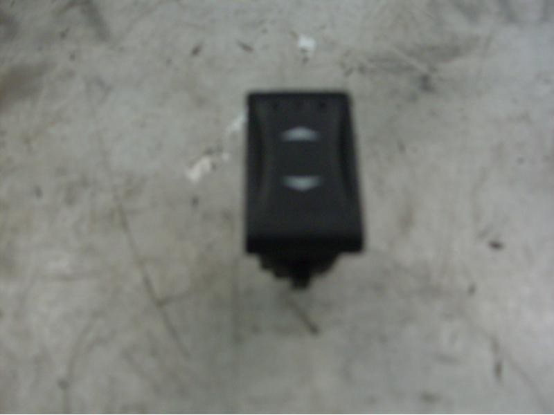 Recambio de mando elevalunas delantero izquierdo para ford mondeo berlina (ge) ghia referencia OEM IAM   