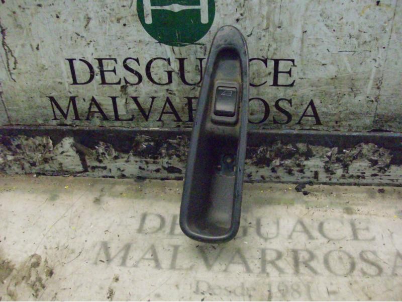 Recambio de mando elevalunas trasero izquierdo para volvo v40 familiar 1.9 d referencia OEM IAM   