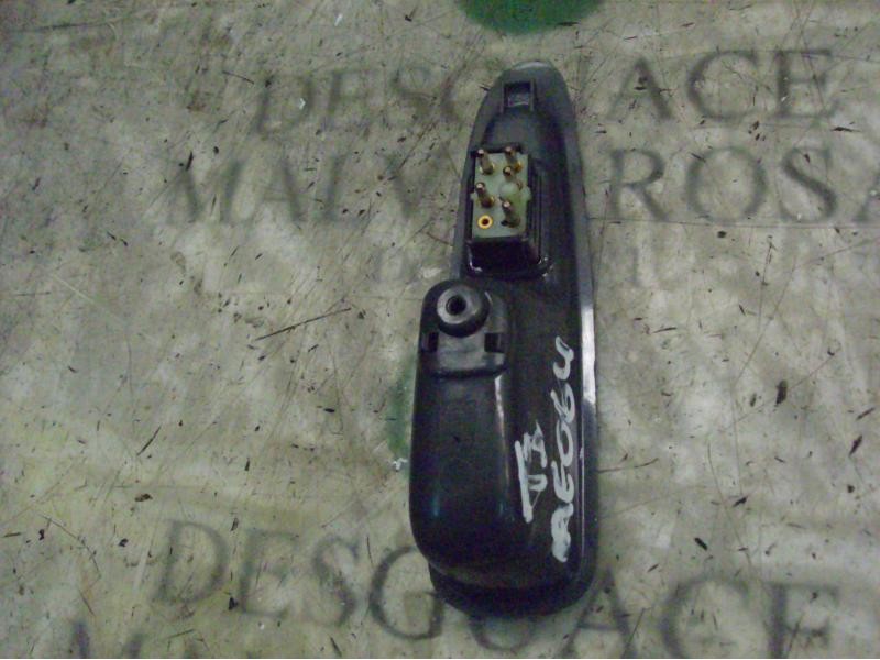 Recambio de mando elevalunas trasero izquierdo para volvo v40 familiar 1.9 d referencia OEM IAM   