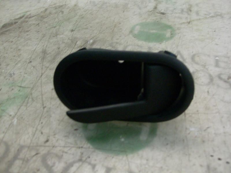 Recambio de maneta interior delantera derecha para ford fiesta (cbk) ghia referencia OEM IAM   