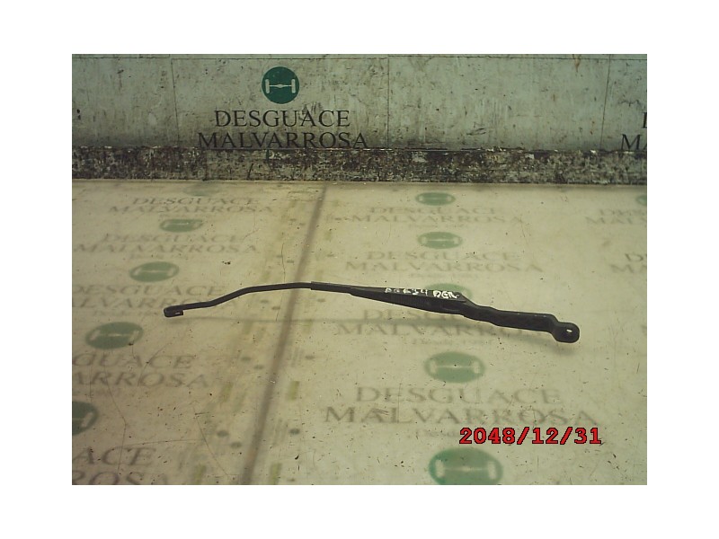 Recambio de brazo limpia delantero derecho para mg mg zr (f/rf) 115 referencia OEM IAM   