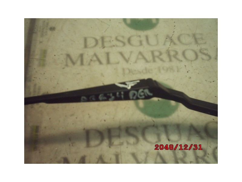 Recambio de brazo limpia delantero derecho para mg mg zr (f/rf) 115 referencia OEM IAM   