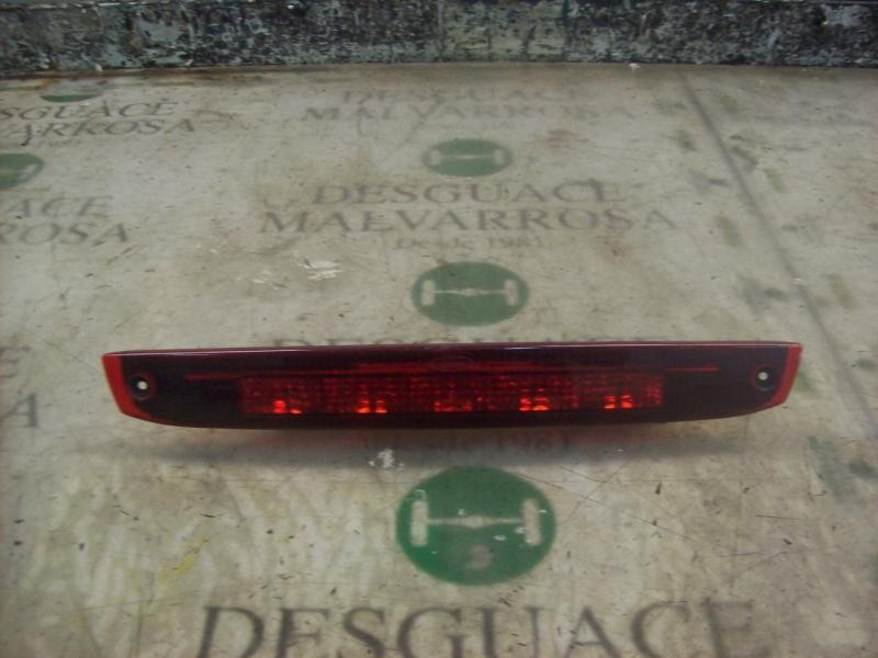 Recambio de piloto trasero central para ford focus berlina (cap) trend referencia OEM IAM   