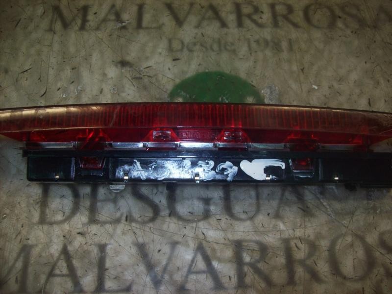 Recambio de piloto trasero central para ford focus berlina (cap) trend referencia OEM IAM   