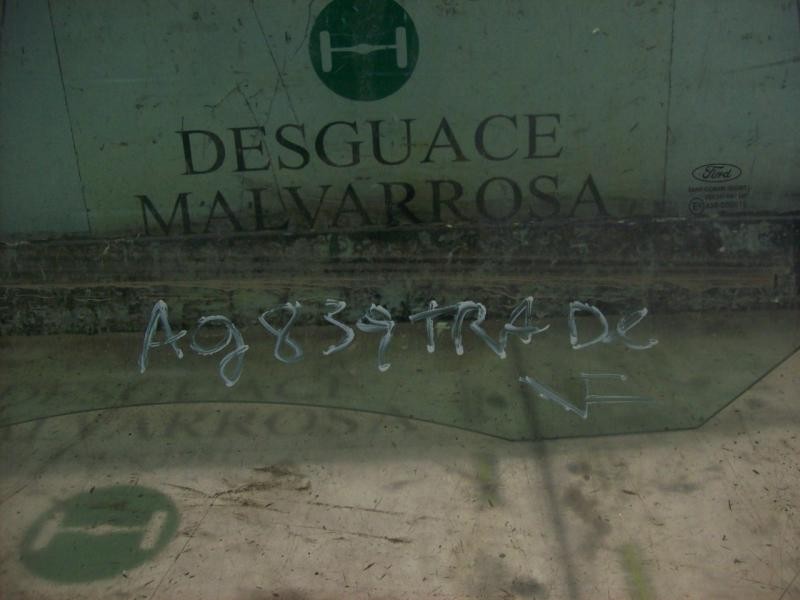 Recambio de cristal puerta trasero derecho para ford focus berlina (cap) trend referencia OEM IAM   