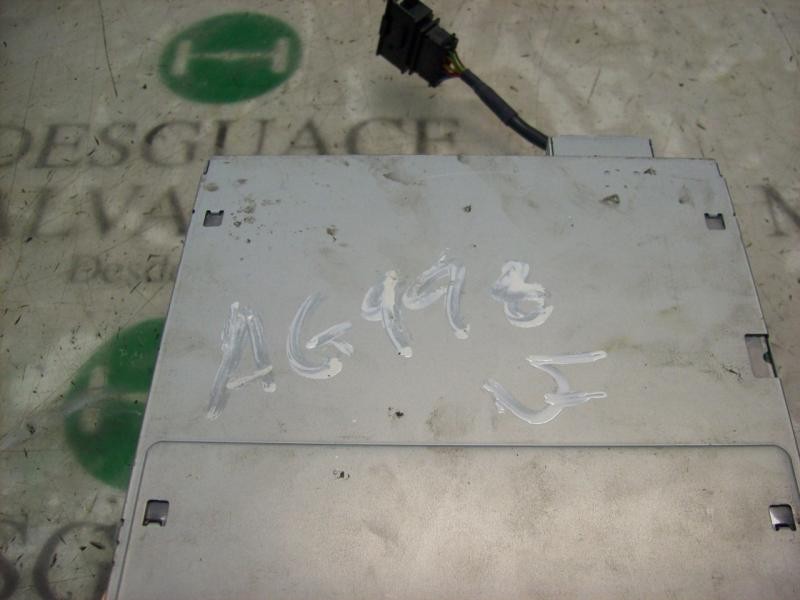 Recambio de sistema audio / radio cd para volkswagen golf v berlina (1k1) highline referencia OEM IAM   