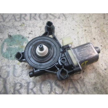 MOTOR ELEVALUNAS TRASERO DERECHO 5Q0959802 5Q0959802 0130822712