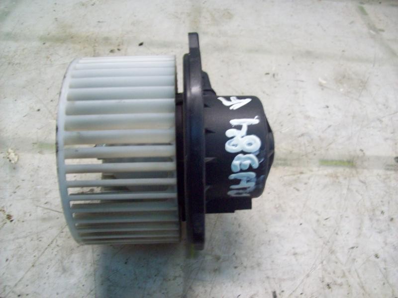 Recambio de motor calefaccion para hyundai accent (lc) gls referencia OEM IAM 971121C000 F005330024 F005330024