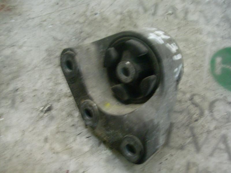 Recambio de soporte cambio para audi a6 berlina (4b2) 2.5 tdi referencia OEM IAM   