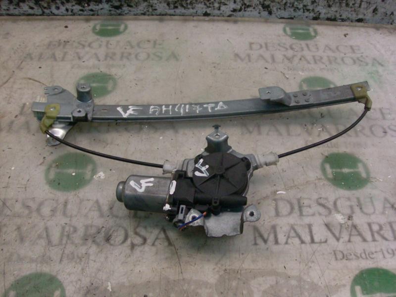 Recambio de elevalunas trasero derecho para nissan primera berlina (p12) acenta referencia OEM IAM   