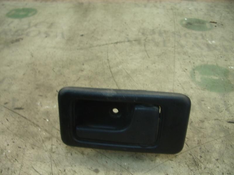 Recambio de maneta interior trasera derecha para opel monterey ls referencia OEM IAM   