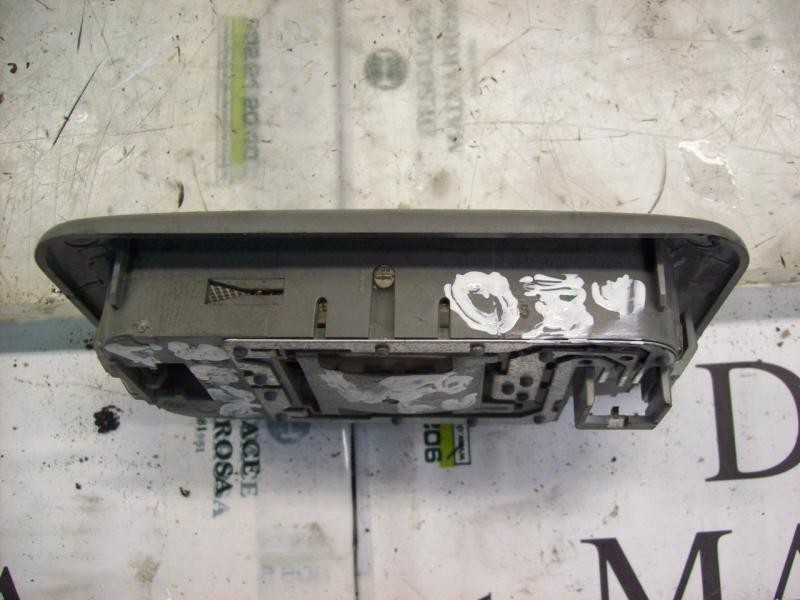 Recambio de piloto interior para opel vivaro furgón 2.7t corto referencia OEM IAM   