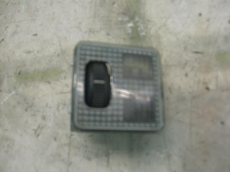 Recambio de piloto interior para citroën xsara berlina 2.0 hdi exclusive (80kw) referencia OEM IAM   