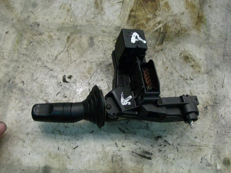 Recambio de mando intermitentes para ford mondeo berlina/familiar (fd) 1.8 16v cat referencia OEM IAM   