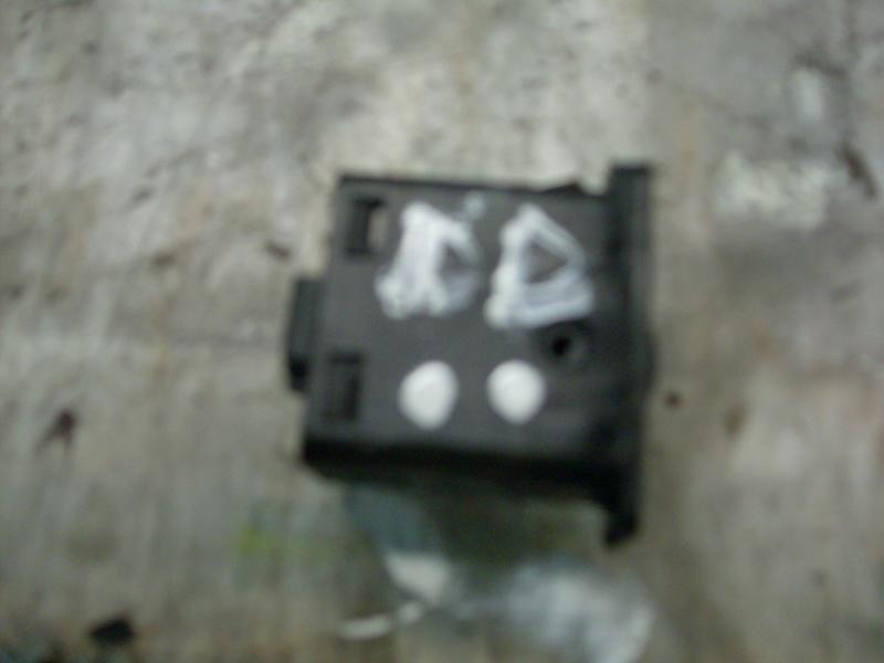 Recambio de modulo electronico para bmw serie 5 berlina (e39) 523i referencia OEM IAM 61318360461 21318000 21318000