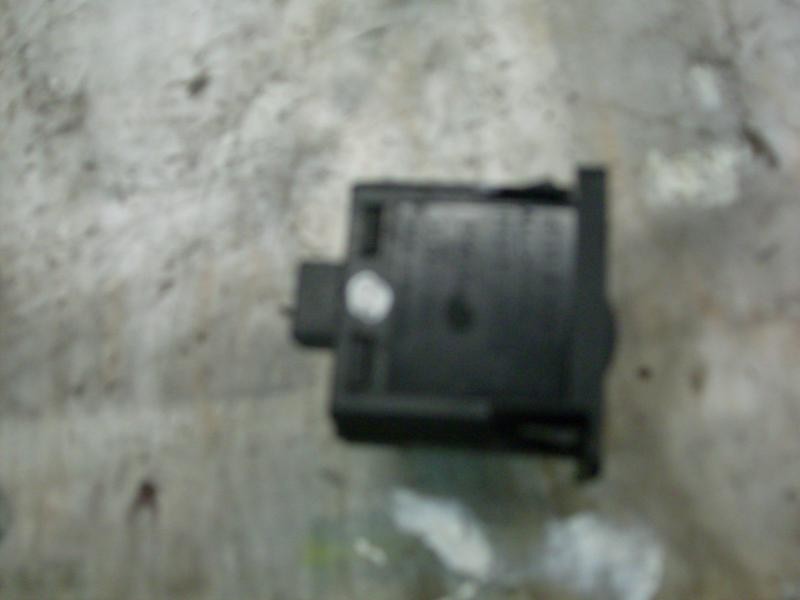 Recambio de modulo electronico para bmw serie 5 berlina (e39) 523i referencia OEM IAM 61318360460 21323000 21323000