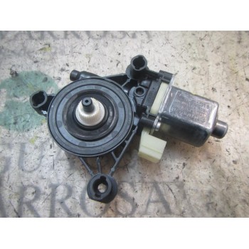MOTOR ELEVALUNAS TRASERO IZQUIERDO 5Q0959801 5Q0959801 0130822713