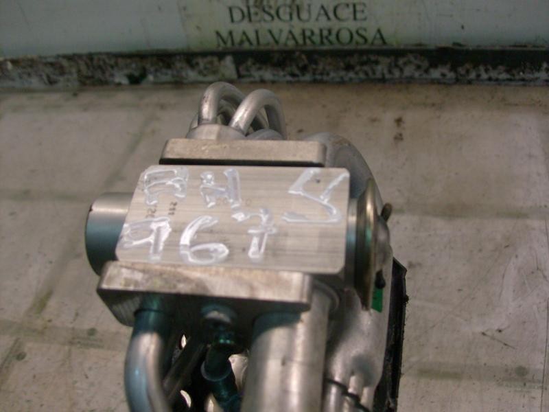 Recambio de evaporador aire acondicionado para bmw serie 5 berlina (e39) 523i referencia OEM IAM 64118363782  