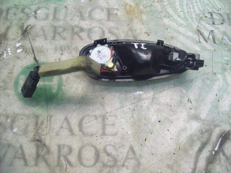 Recambio de maneta interior trasera izquierda para seat leon (1p1) sport referencia OEM IAM   