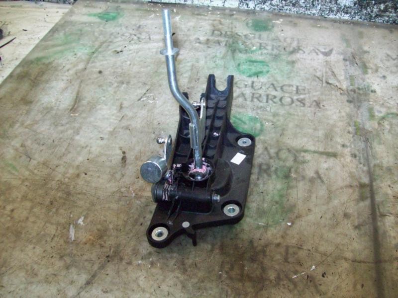Recambio de palanca cambio para mazda 3 berlina (bk) 1.6 crdt active referencia OEM IAM   