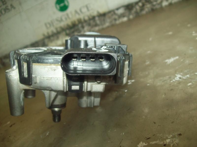 Recambio de motor limpia delantero para mazda 3 berlina (bk) 1.6 crdt active referencia OEM IAM   