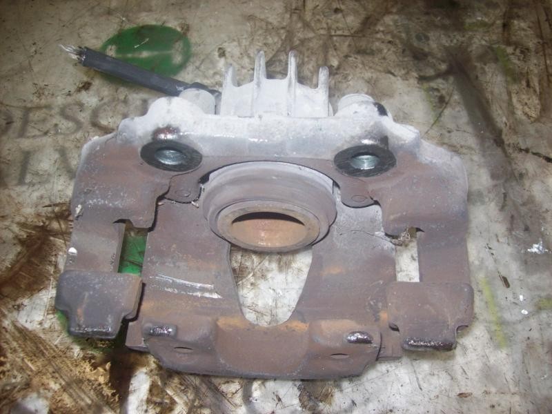 Recambio de pinza freno delantera izquierda para citroën xsara coupe 1.9 turbodiesel referencia OEM IAM   