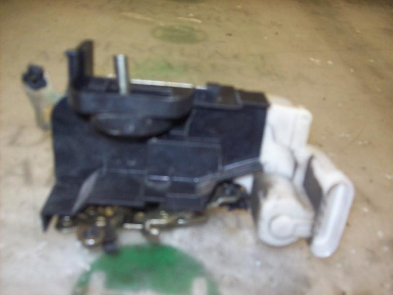 Recambio de cerradura puerta delantera izquierda para fiat punto berlina (188) 1.2 16v cat referencia OEM IAM   