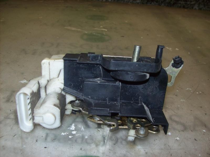 Recambio de cerradura puerta delantera derecha para fiat punto berlina (188) 1.2 16v cat referencia OEM IAM   