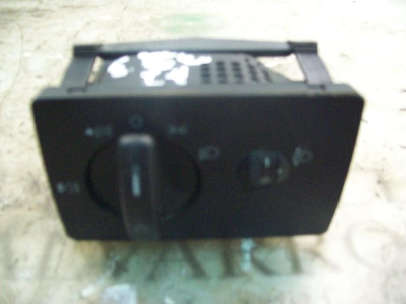 Recambio de mando luces para ford focus berlina (cap) 1.8 tdci turbodiesel cat referencia OEM IAM   