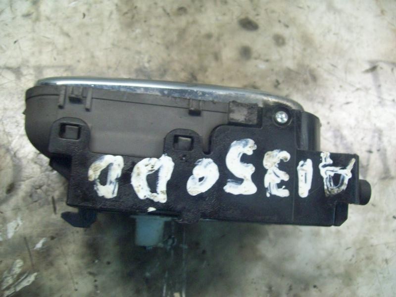 Recambio de maneta interior delantera derecha para nissan almera (n16/e) ambience referencia OEM IAM   