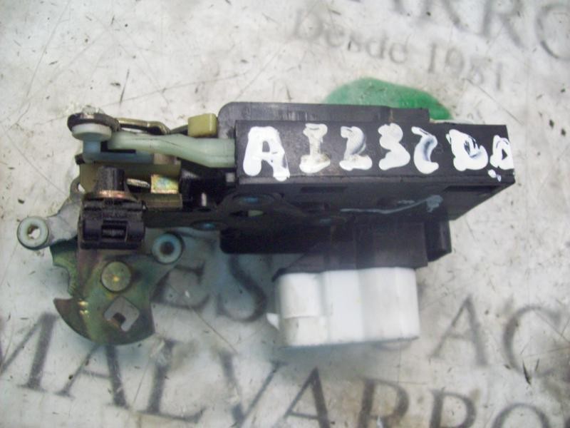 Recambio de cerradura puerta delantera derecha para chevrolet camaro coupe piel referencia OEM IAM   