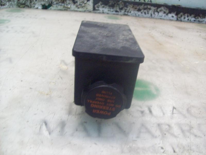 Recambio de deposito servo para chevrolet camaro coupe piel referencia OEM IAM   