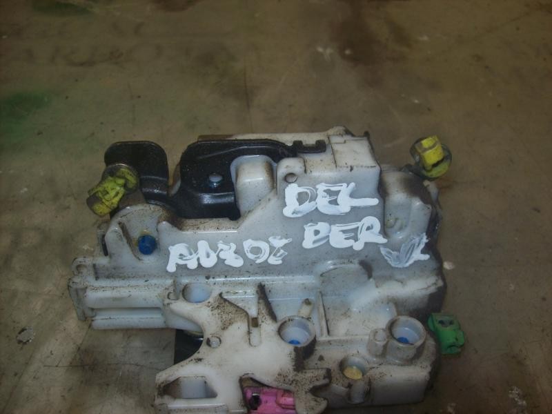 Recambio de cerradura puerta delantera derecha para nissan pick-up (d22) td doble cabina 4x4 referencia OEM IAM   