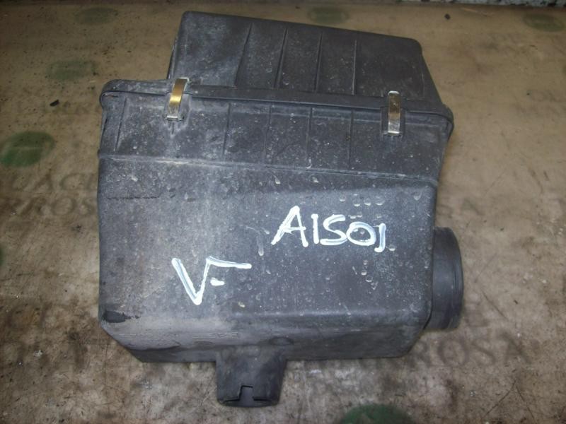 Recambio de filtro aire para bmw serie 3 berlina (e36) 1.8 cat referencia OEM IAM   