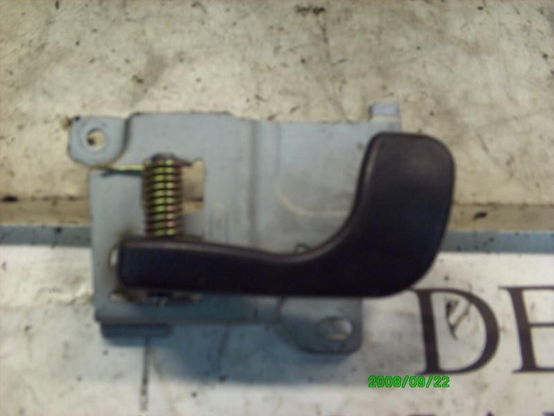 Recambio de maneta interior trasera izquierda para mitsubishi santamo (hyundai) santamo luxe referencia OEM IAM   
