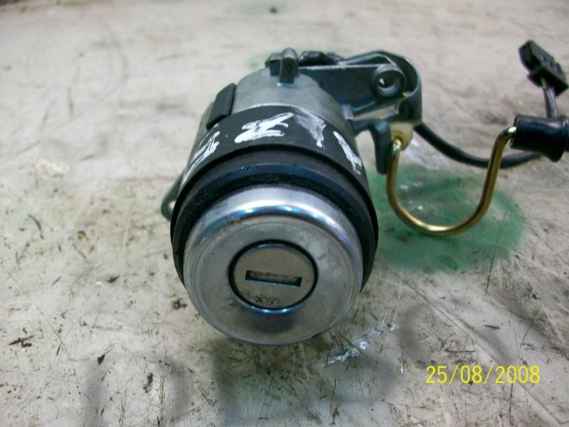 Recambio de maneta porton para audi 100 berlina (c4) 2.5 tdi referencia OEM IAM   