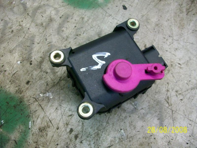 Recambio de motor apertura trampillas climatizador para volkswagen golf iv berlina (1j1) highline referencia OEM IAM   